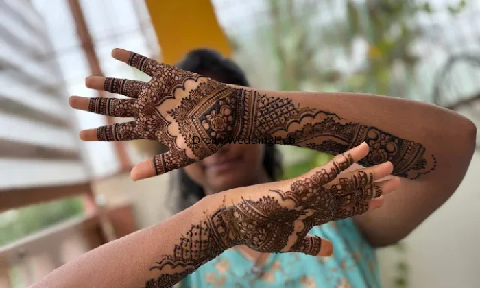 HOSUR MEHENDI ARTIST FATHIMA